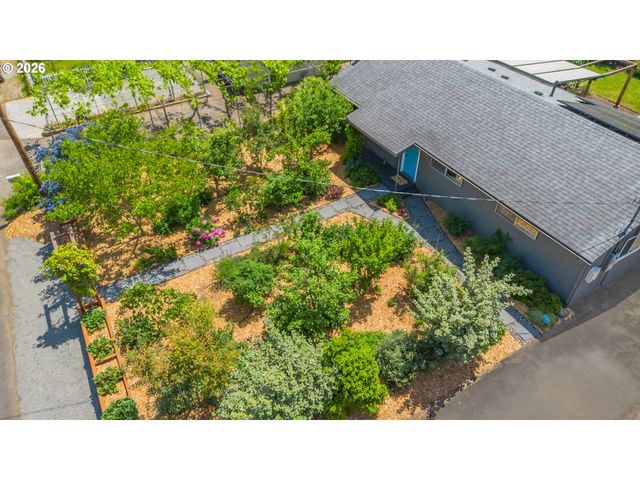 11808 Se TAYLOR St, Portland, OR 97216