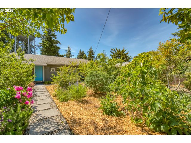 11808 Se TAYLOR St, Portland, OR 97216
