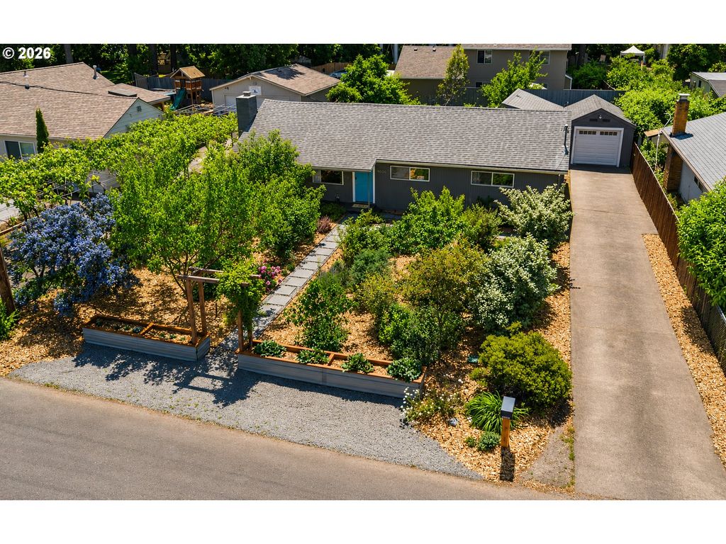 11808 Se TAYLOR St, Portland, OR 97216