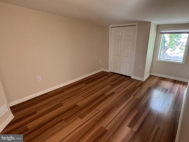 17 WEST ST, Bordentown, NJ 08505