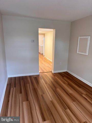 17 WEST ST, Bordentown, NJ 08505