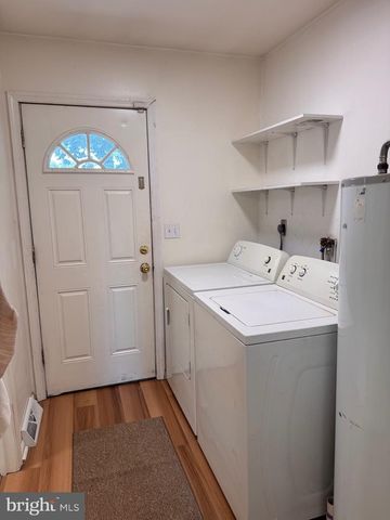 17 WEST ST, Bordentown, NJ 08505