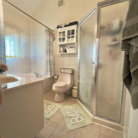 69-29 53rd Drive, Maspeth, NY 11378