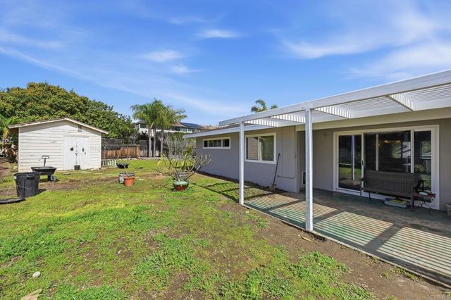 1957 Clover way, Escondido, CA 92026