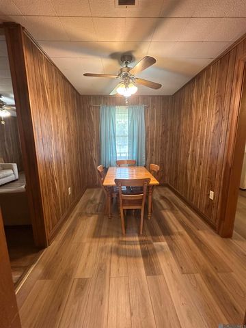 6313 Kleinpeter Rd, Baton Rouge, LA 70811