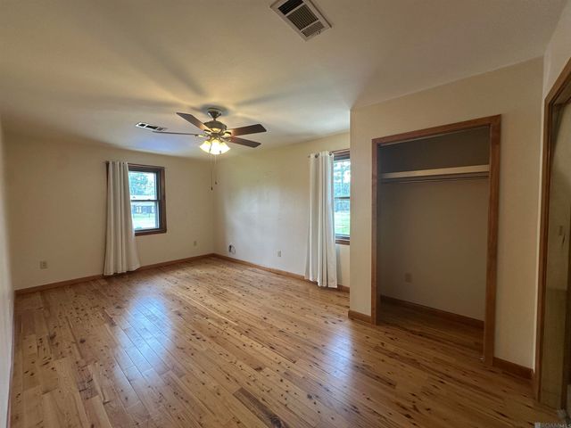 6313 Kleinpeter Rd, Baton Rouge, LA 70811