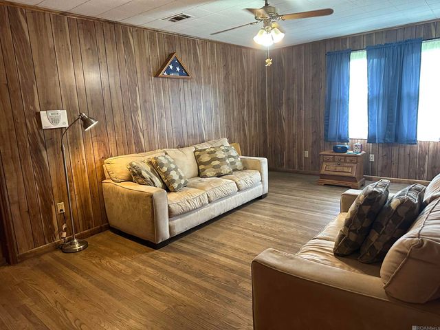 6313 Kleinpeter Rd, Baton Rouge, LA 70811