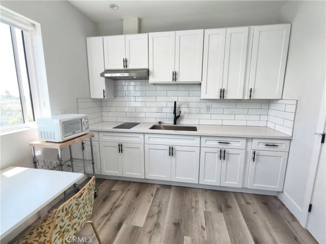 3020 S Normandie Street, Los Angeles, CA 90007