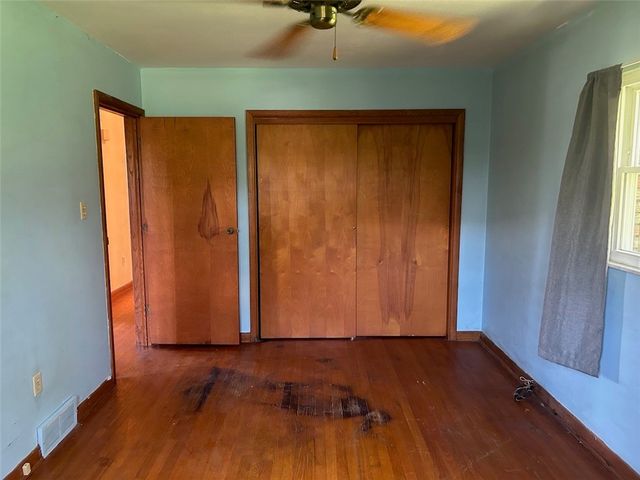 541 Morningstar Dr, Ellwood City, PA 16117