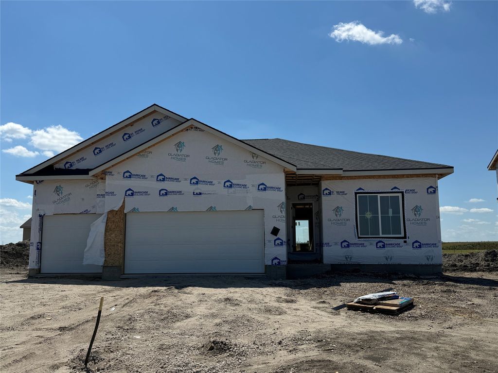 1662 SW Maplewood Drive, Grimes, IA 50111