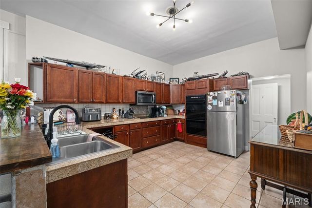 4135 Nebraska Avenue, St Louis, MO 63118