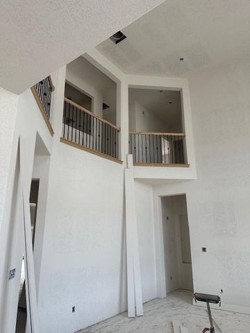 816 S Hemingway LOOP, Liberty Hill, TX 78642
