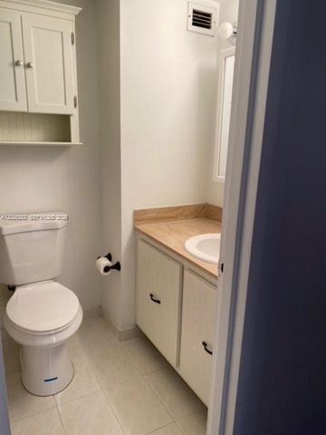150 SE 25 RD 15F, Miami, FL 33129