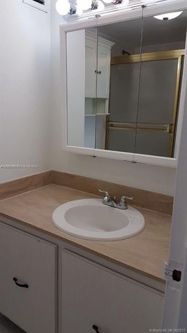 150 SE 25 RD 15F, Miami, FL 33129