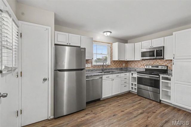 3665 Santiago Drive, Florissant, MO 63033