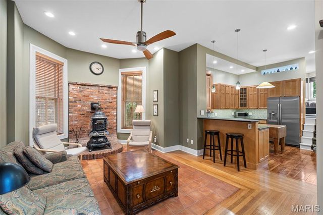 1816 Hickory Street, St Louis, MO 63104