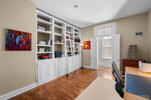 1816 Hickory Street, St Louis, MO 63104