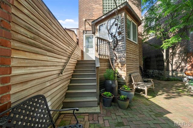 1816 Hickory Street, St Louis, MO 63104