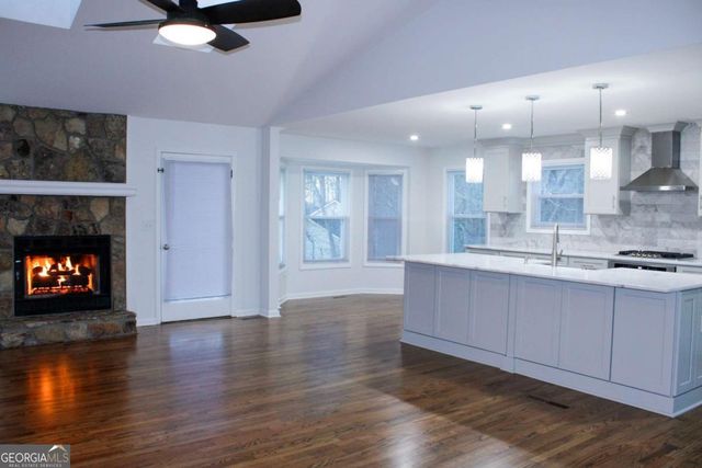 1157 Mountain Spring Drive NW, Kennesaw, GA 30144