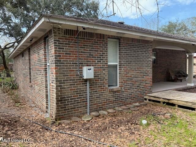 520 Pine Street, Ocean Springs, MS 39564