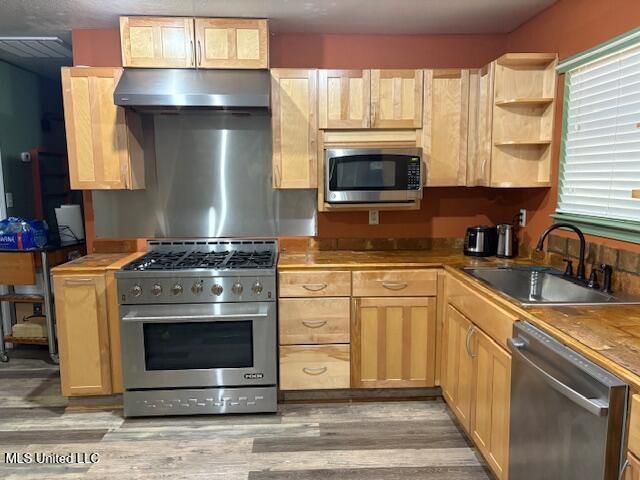 520 Pine Street, Ocean Springs, MS 39564