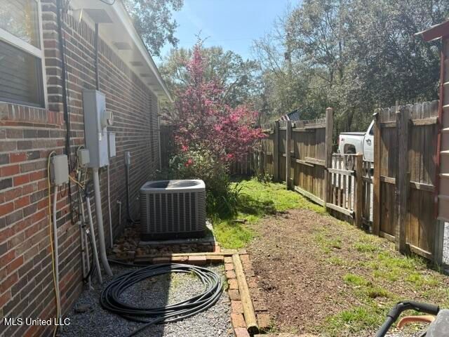 520 Pine Street, Ocean Springs, MS 39564