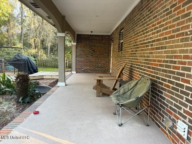 520 Pine Street, Ocean Springs, MS 39564
