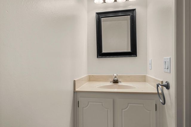 7835 Windsor Ln, Citrus Heights, CA 95610