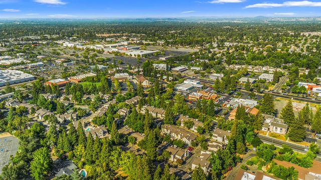 7835 Windsor Ln, Citrus Heights, CA 95610