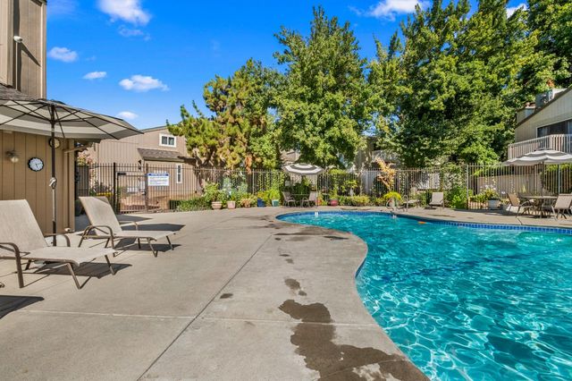 7835 Windsor Ln, Citrus Heights, CA 95610