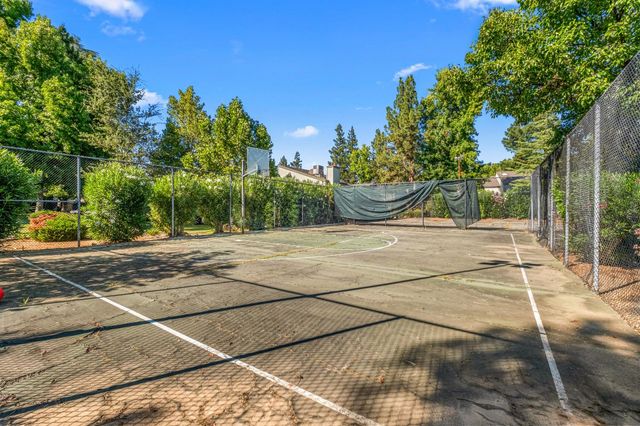 7835 Windsor Ln, Citrus Heights, CA 95610