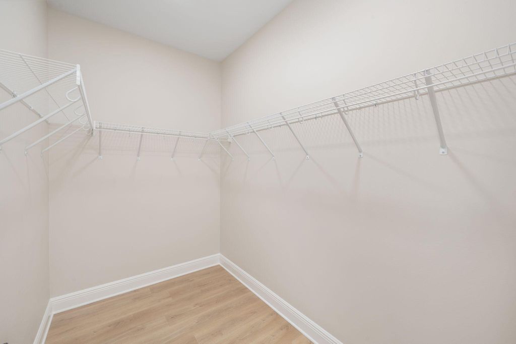 Image 23 of property listing at 703A Brock Avenue, Crestview, FL 32539