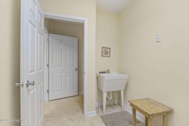 215 E Ft Macon Road, Atlantic Beach, NC 28512