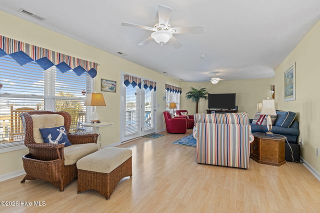 215 E Ft Macon Road, Atlantic Beach, NC 28512