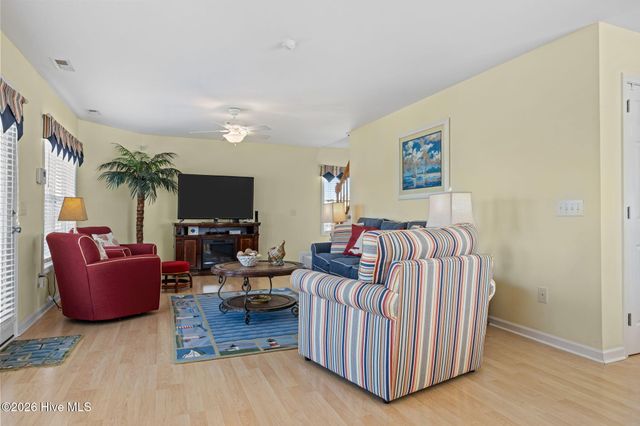 215 E Ft Macon Road, Atlantic Beach, NC 28512