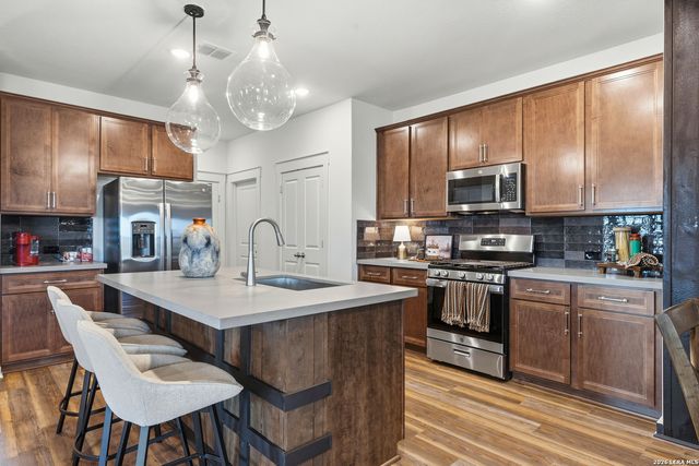 151 Red Arrow, San Antonio, TX 78253