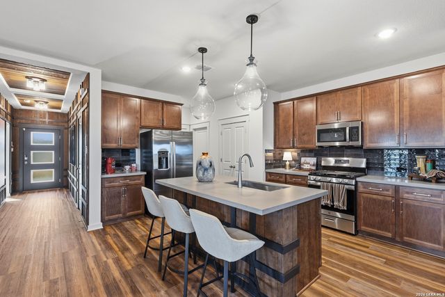 151 Red Arrow, San Antonio, TX 78253