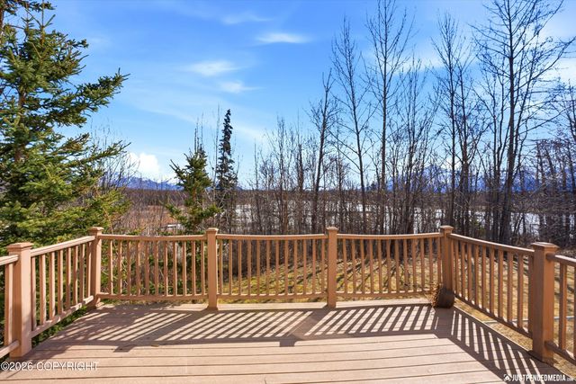 4015 N Hazelwood Circle, Palmer, AK 99645