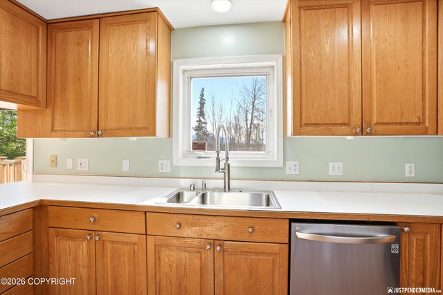4015 N Hazelwood Circle, Palmer, AK 99645