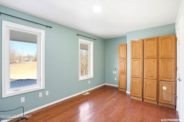 4015 N Hazelwood Circle, Palmer, AK 99645