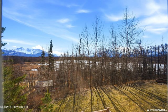 4015 N Hazelwood Circle, Palmer, AK 99645