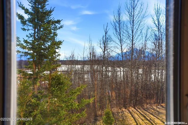 4015 N Hazelwood Circle, Palmer, AK 99645