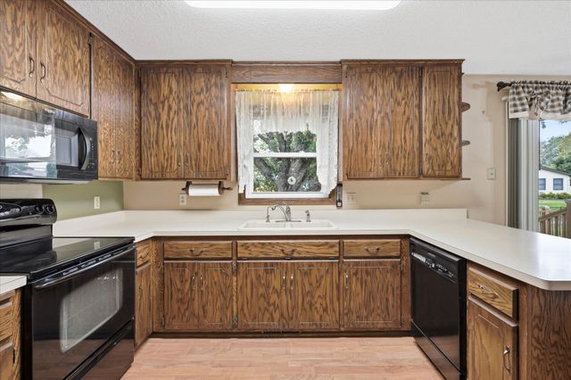 17125 Foliage Avenue, Farmington, MN 55024