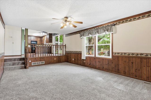 17125 Foliage Avenue, Farmington, MN 55024