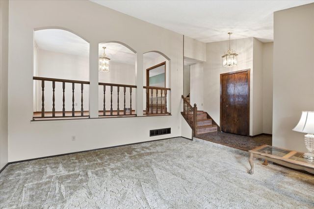 17125 Foliage Avenue, Farmington, MN 55024