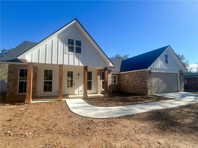 5707 NAVAHO Trail, Alexandria, LA 71301