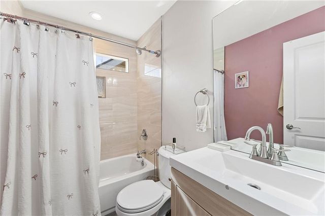 221 Laurel Avenue, Atlanta, GA 30314