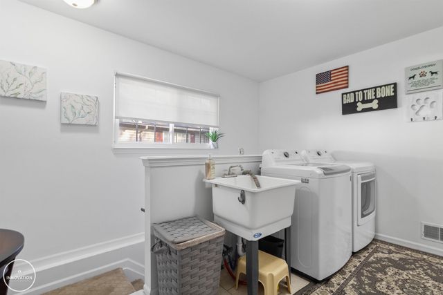 29910 Kenwood Court, Roseville, MI 48066