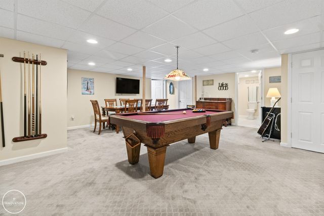 29910 Kenwood Court, Roseville, MI 48066