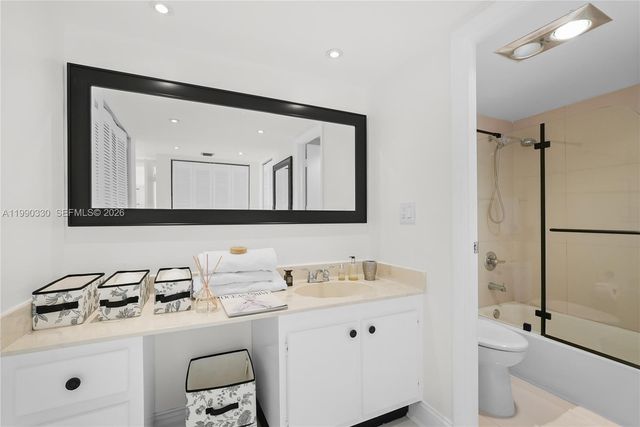 20301 W Country Club Dr 1226, Aventura, FL 33180